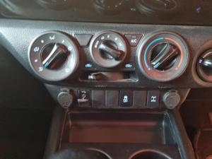 Toyota Hilux 2.8GD-6 Xtra cab 4x4 Legend 50 auto - Image 14