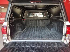 Toyota Hilux 2.8GD-6 Xtra cab 4x4 Legend 50 auto - Image 9