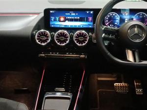 Mercedes-Benz GLA GLA200d Progressive - Image 10