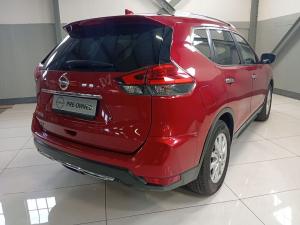 Nissan X-Trail 2.5 4x4 Acenta Tech - Image 4