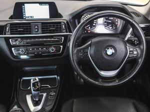 BMW 1 Series 120i 5-door auto - Image 10