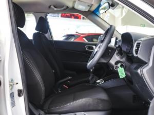 Hyundai Venue 1.2 Premium - Image 17