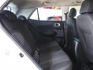 Hyundai Venue 1.2 Premium - Image 18
