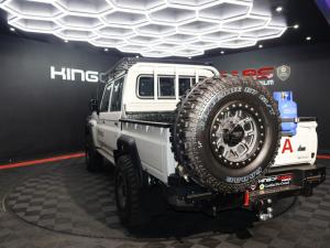 Toyota Land Cruiser 79 2.8GD-6 double cab - Image 4