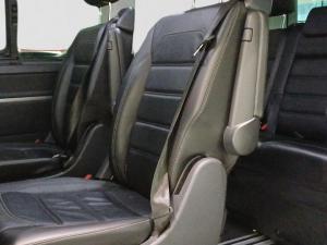 Volkswagen Caravelle 2.0BiTDI Highline 4Motion - Image 15