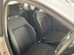 Volkswagen Polo Vivo hatch 1.4 Trendline - Image 16