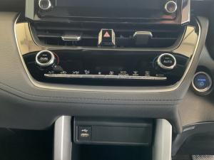 Toyota Corolla Cross 1.8 Hybrid XS - Image 16
