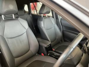 Toyota Corolla Cross 1.8 Hybrid XS - Image 17