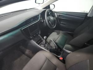Toyota Corolla Quest 1.8 Plus manual - Image 7