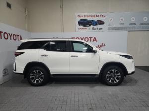 Toyota Fortuner 2.4GD-6 4x4 - Image 3