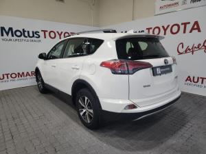 Toyota RAV4 2.0 GX - Image 8