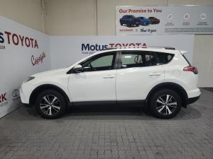 Toyota RAV4 2.0 GX - Image 9