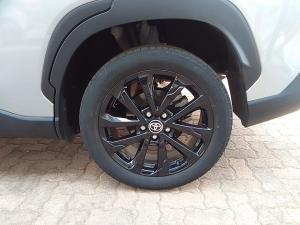 Toyota Corolla Cross 1.8 Hybrid GR-Sport - Image 13