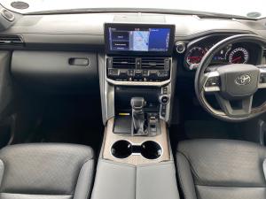 Toyota Land Cruiser 300 3.3D ZX - Image 6
