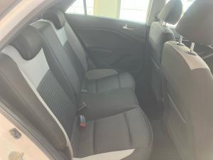 Hyundai i20 1.2 Motion - Image 12