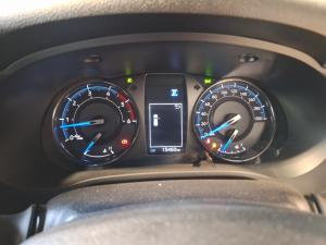 Toyota Hilux 2.8GD-6 Xtra cab 4x4 Legend auto - Image 11