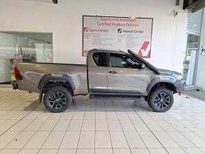 Toyota Hilux 2.8GD-6 Xtra cab 4x4 Legend auto - Image 3