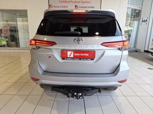 Toyota Fortuner 2.4GD-6 manual - Image 6