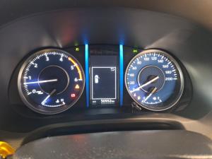 Toyota Fortuner 2.4GD-6 manual - Image 13