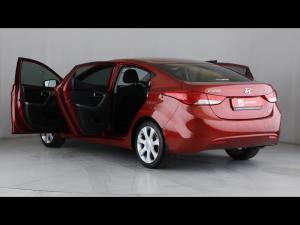 Hyundai Elantra 1.8 Executive auto - Image 10