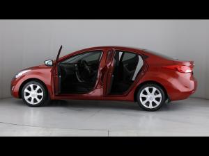 Hyundai Elantra 1.8 Executive auto - Image 11