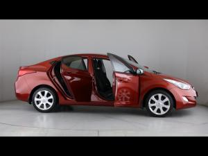 Hyundai Elantra 1.8 Executive auto - Image 15