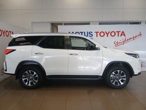 Toyota Fortuner 2.4GD-6 4x4 - Image 3