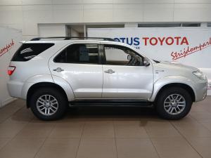 Toyota Fortuner 3.0D-4D 4x4 - Image 3