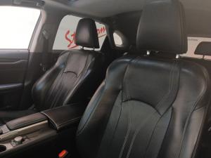 Lexus RX 350 EX - Image 21