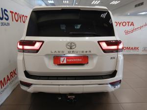 Toyota Land Cruiser 300 3.3D ZX - Image 5