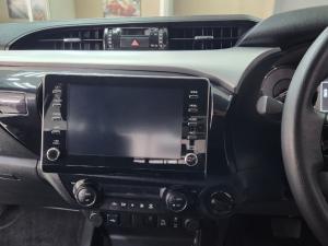 Toyota Hilux 2.8 GD-6 RB Raider 4X4 automaticD/C - Image 13