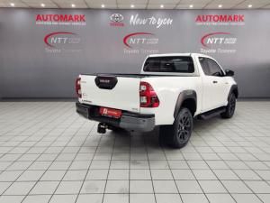 Toyota Hilux 2.8 GD-6 RB Legend 4X4 automaticE/CAB - Image 2
