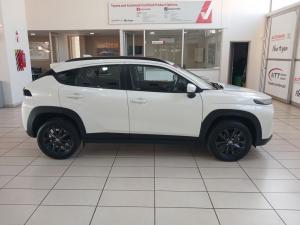 Toyota Starlet Cross 1.5Xs automatic - Image 3