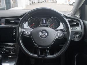 Volkswagen Golf 1.4TSI Comfortline auto - Image 18