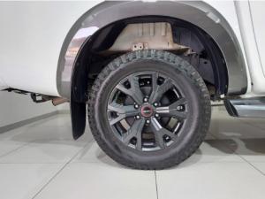 Isuzu D-Max 3.0TD double cab V-Cross - Image 8