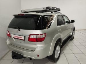 Toyota Fortuner 3.0D-4D 4x4 Ltd edition auto - Image 4