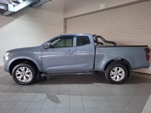 Isuzu D-Max 1.9TD Extended cab LS auto - Image 2