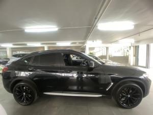 BMW X4 xDrive20d - Image 2