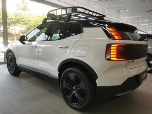 Volvo EX30 Ultra Twin Motor Performance - Image 9