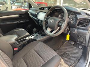Toyota Hilux 2.4GD-6 double cab 4x4 Raider auto - Image 12