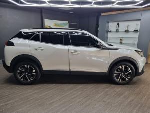 Peugeot 2008 1.2T Allure - Image 10