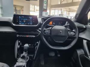 Peugeot 2008 1.2T Allure - Image 5