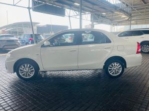 Toyota Etios sedan 1.5 Sprint - Image 4