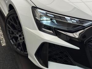 Audi RS3 Sportback quattro Carbon Edition - Image 10