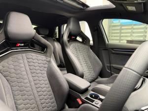 Audi RS3 Sportback quattro Carbon Edition - Image 13