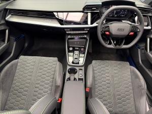 Audi RS3 Sportback quattro Carbon Edition - Image 17