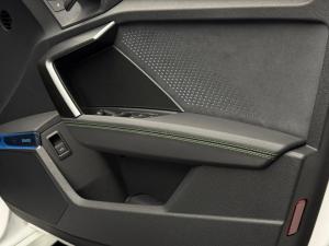Audi RS3 Sportback quattro Carbon Edition - Image 22