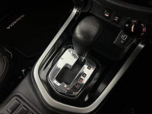 Nissan Navara 2.5DDTI LE/LE Plus 4X4 automatic D/C - Image 11