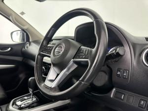 Nissan Navara 2.5DDTI LE/LE Plus 4X4 automatic D/C - Image 15