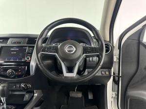 Nissan Navara 2.5DDTI LE/LE Plus 4X4 automatic D/C - Image 19